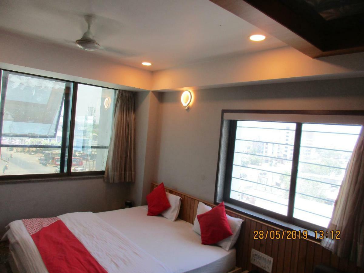 Hotel Om Balaji Ahmedabad Exterior photo
